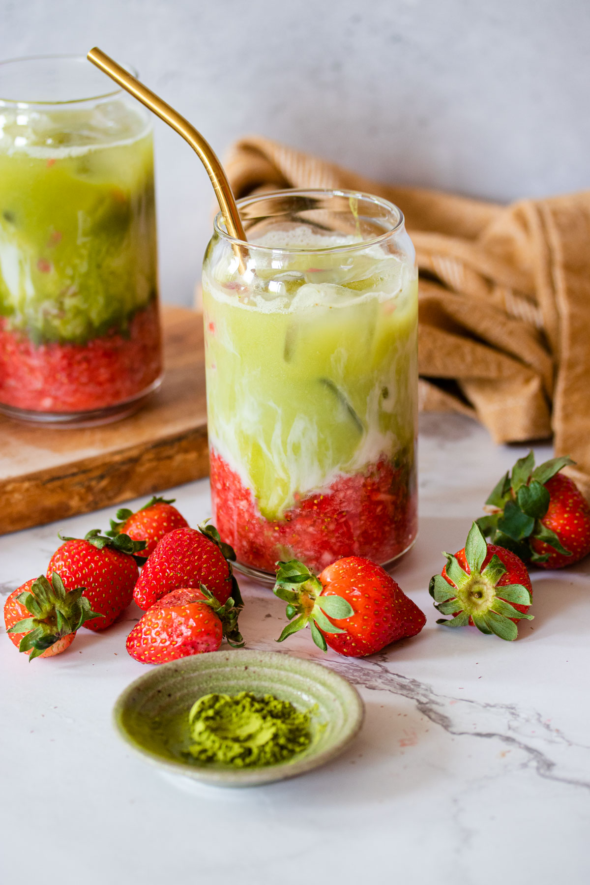 strawberry matcha latte