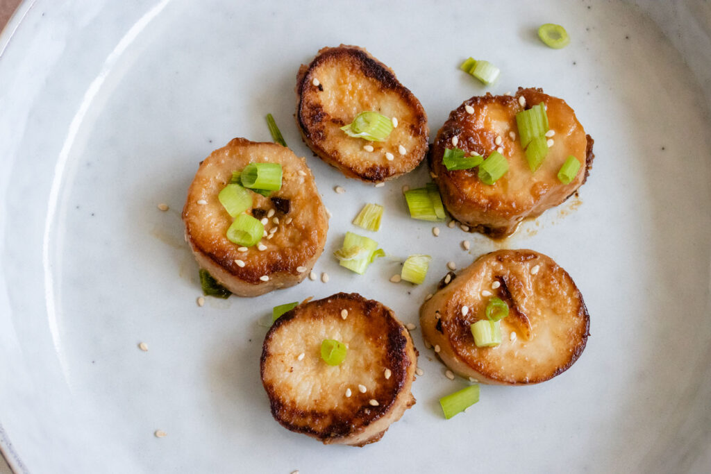 vegan scallops using king oyster mushroom