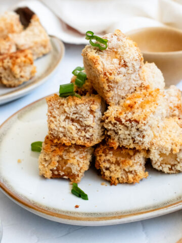 Crispy baked tofu nuggets.