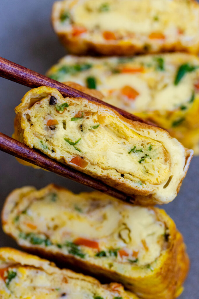 korean rolled egg omelette