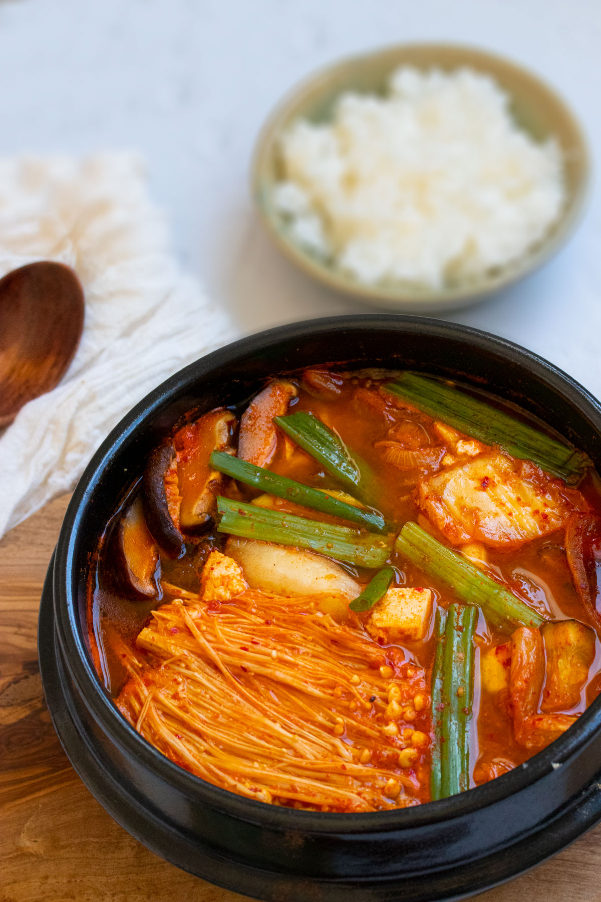 vegetarian kimchi tofu stew