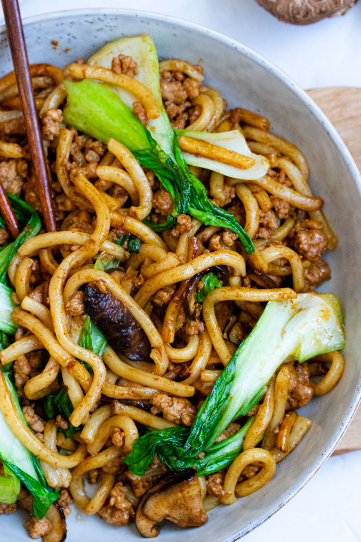 shanghai thick stir-fry noodles