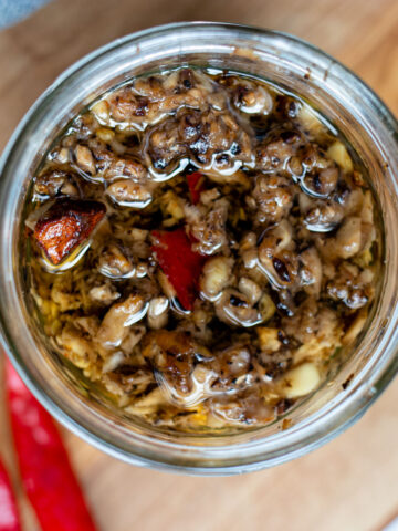 shiitake chili oil sauce